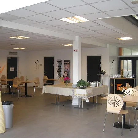 Thorhallen Kultur Og Sportscenter Motel
